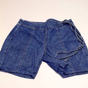 Women’s Denim Shorts Size 4 Calvin Klein